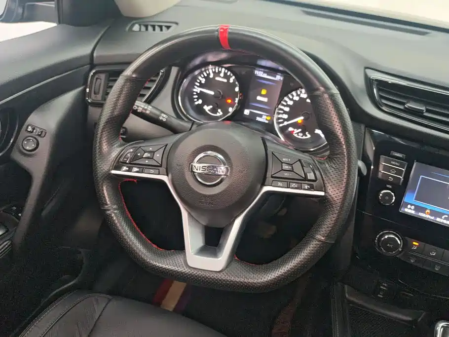 Nissan X-Trail — миниатюра 15