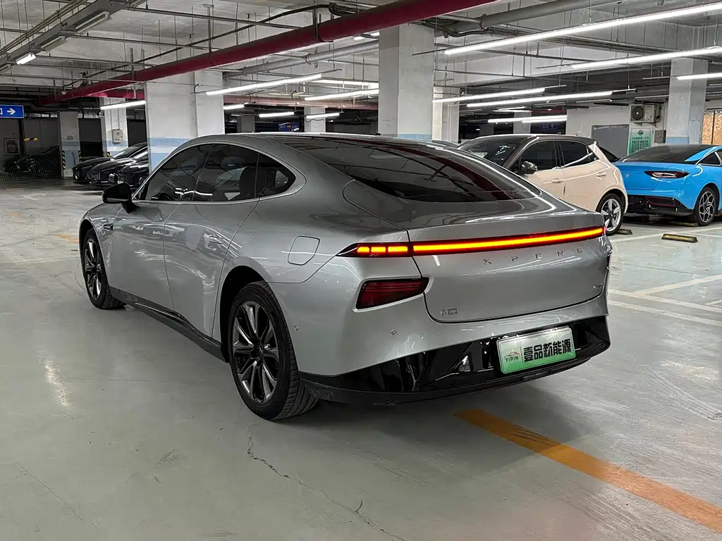 XPeng P7 — миниатюра 4