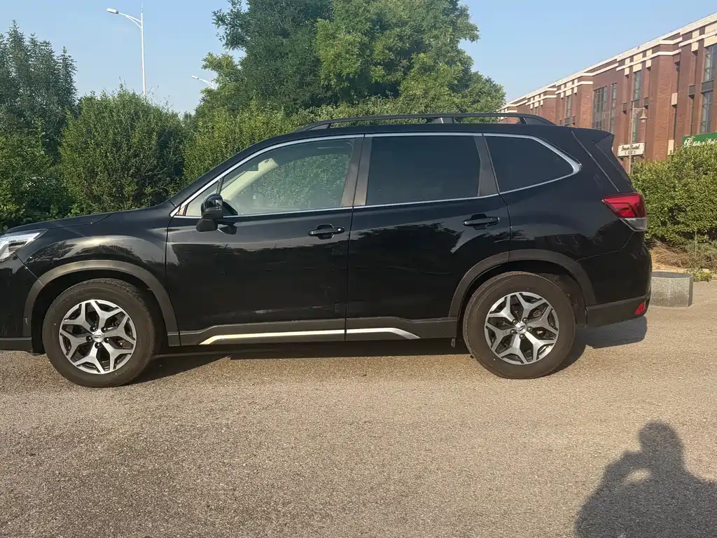 Subaru Forester 2021 2.0i Luxury EyeSight