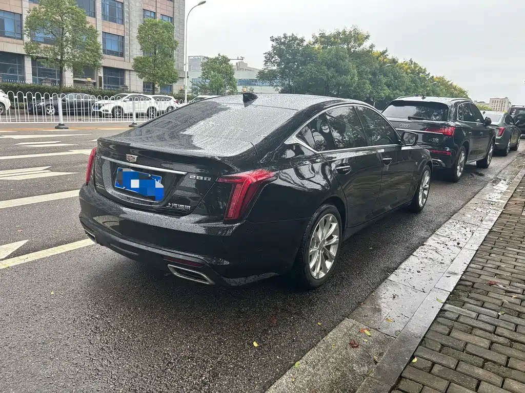 Cadillac CT5 — миниатюра 11