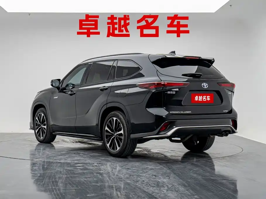 Toyota Crown Kluger — миниатюра 6