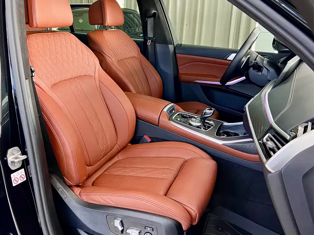 BMW X7 — миниатюра 8