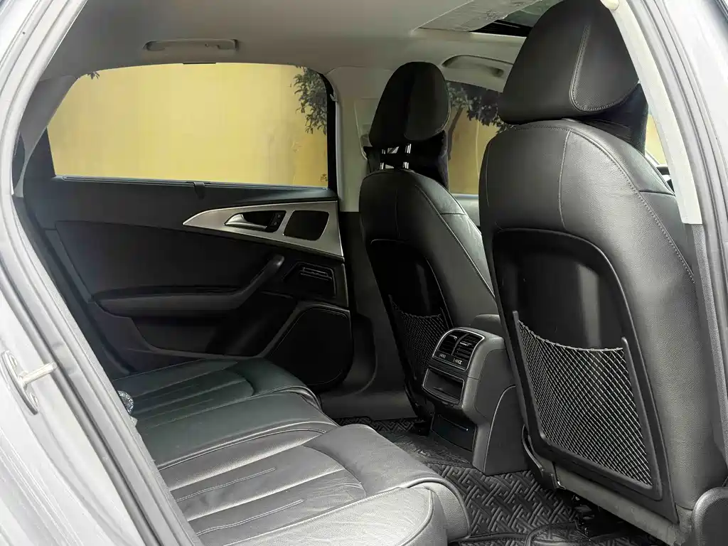 Audi A6L — миниатюра 6