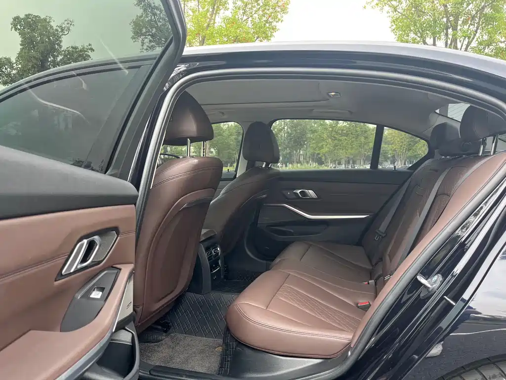 BMW 3 Series — миниатюра 14