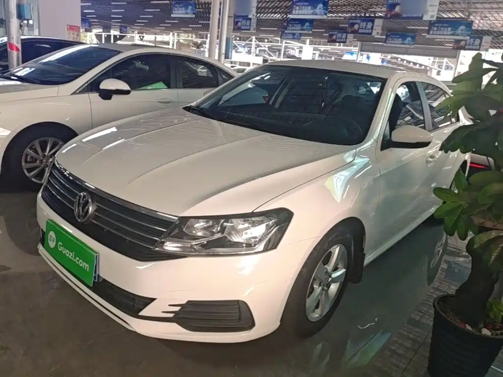 Volkswagen Lavida — миниатюра 2