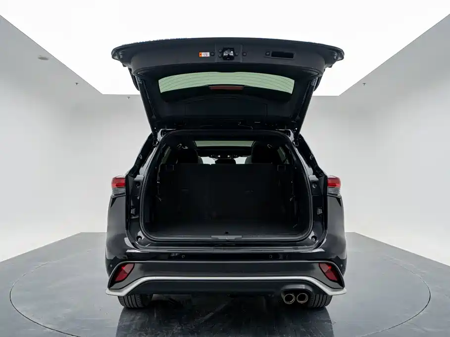 Toyota Crown Kluger — миниатюра 14