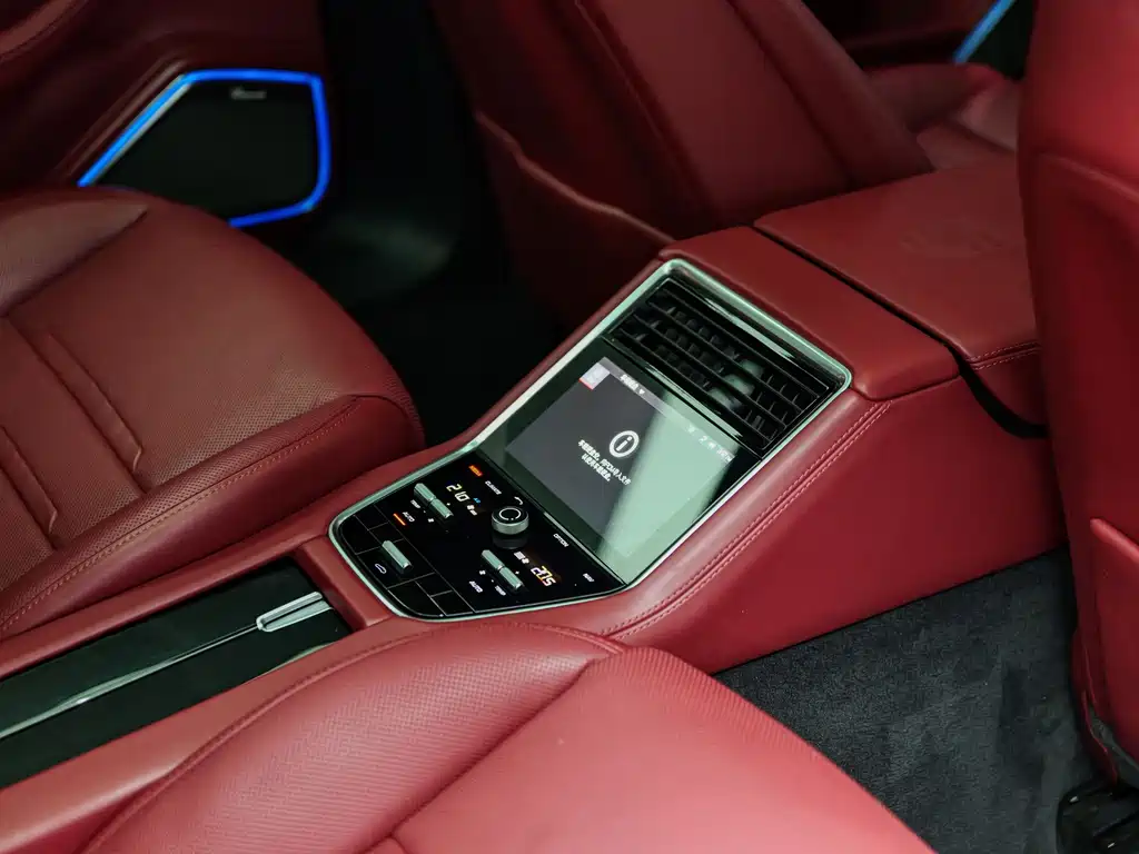 Porsche Panamera — миниатюра 9