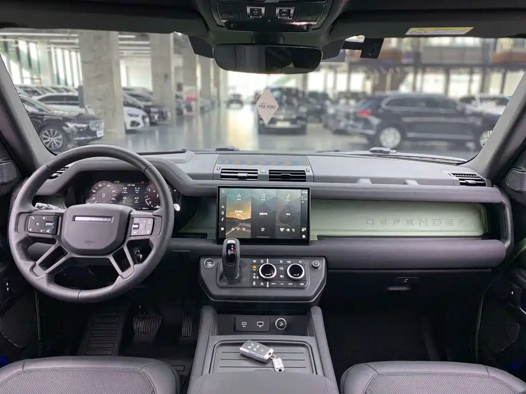 Land Rover Defender — миниатюра 16