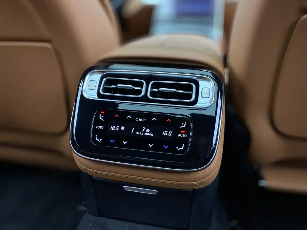 Mercedes-Benz S-Class — миниатюра 27