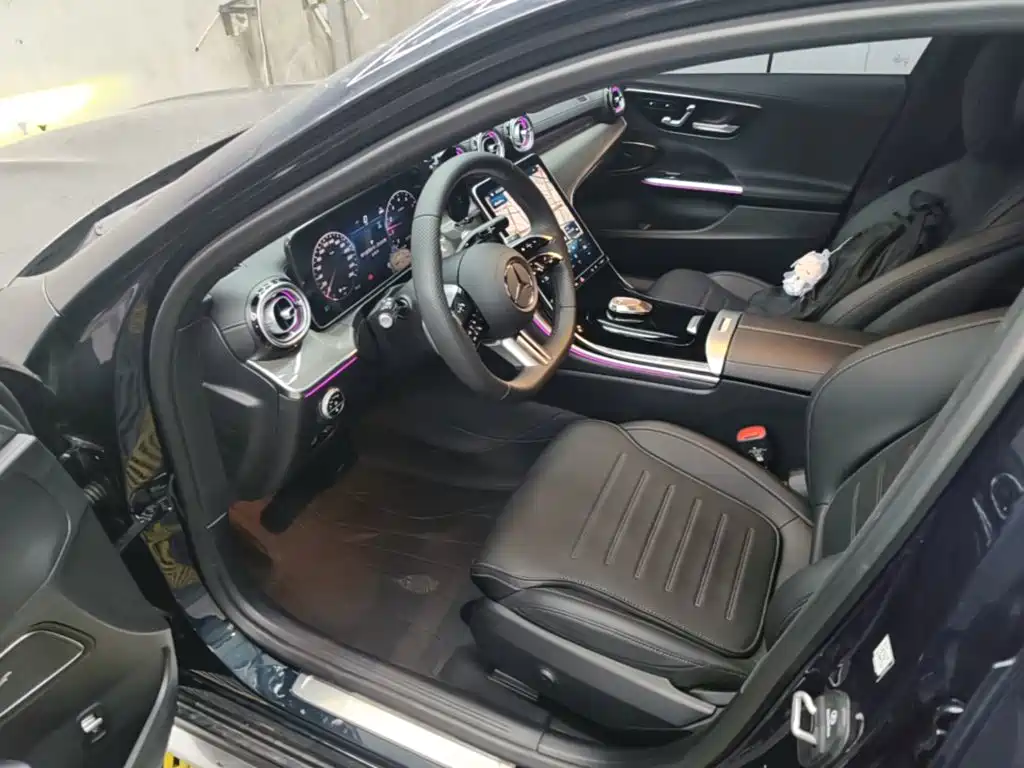 Mercedes-Benz C-Class — миниатюра 16