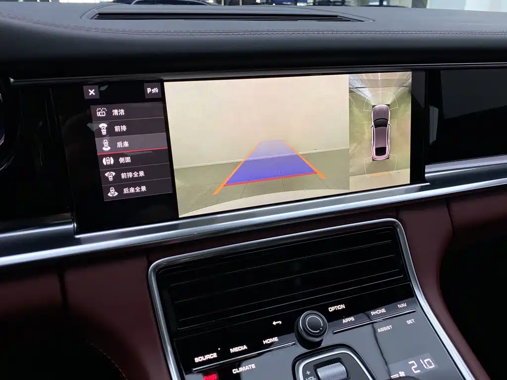 Porsche Panamera — миниатюра 22
