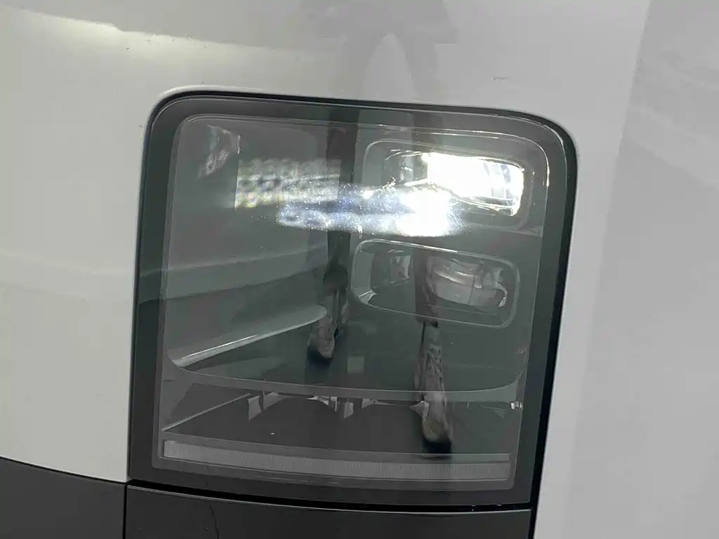 Li Auto Li MEGA — миниатюра 5