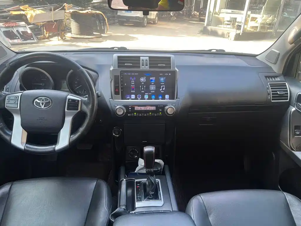 Toyota Prado — миниатюра 4