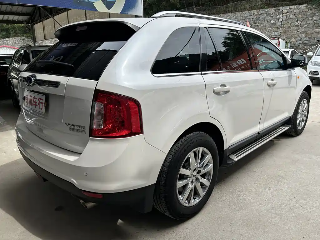 Ford Edge (Import) — миниатюра 7