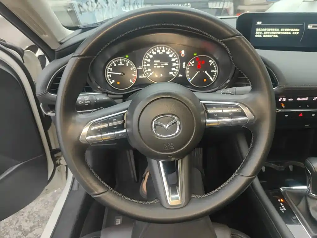 Mazda 3 Axela — миниатюра 11