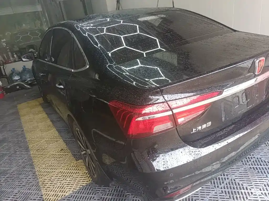 Roewe i6 Classic — миниатюра 5