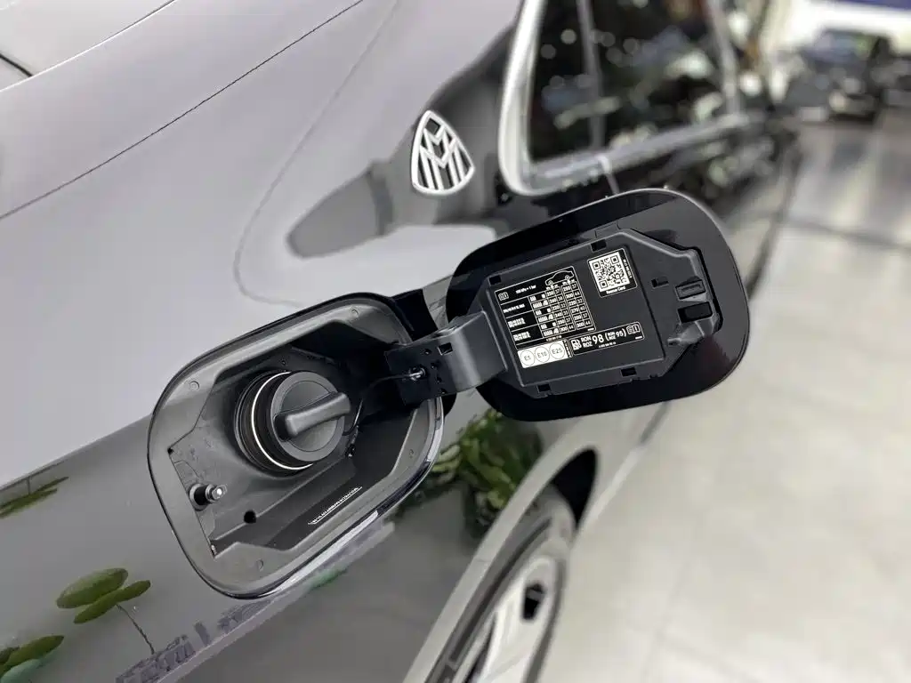 Mercedes-Benz S-Class — миниатюра 12