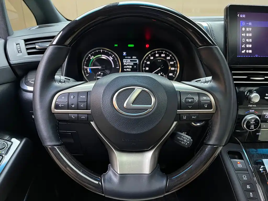 Lexus LM — фотографии объявления, Фото 14