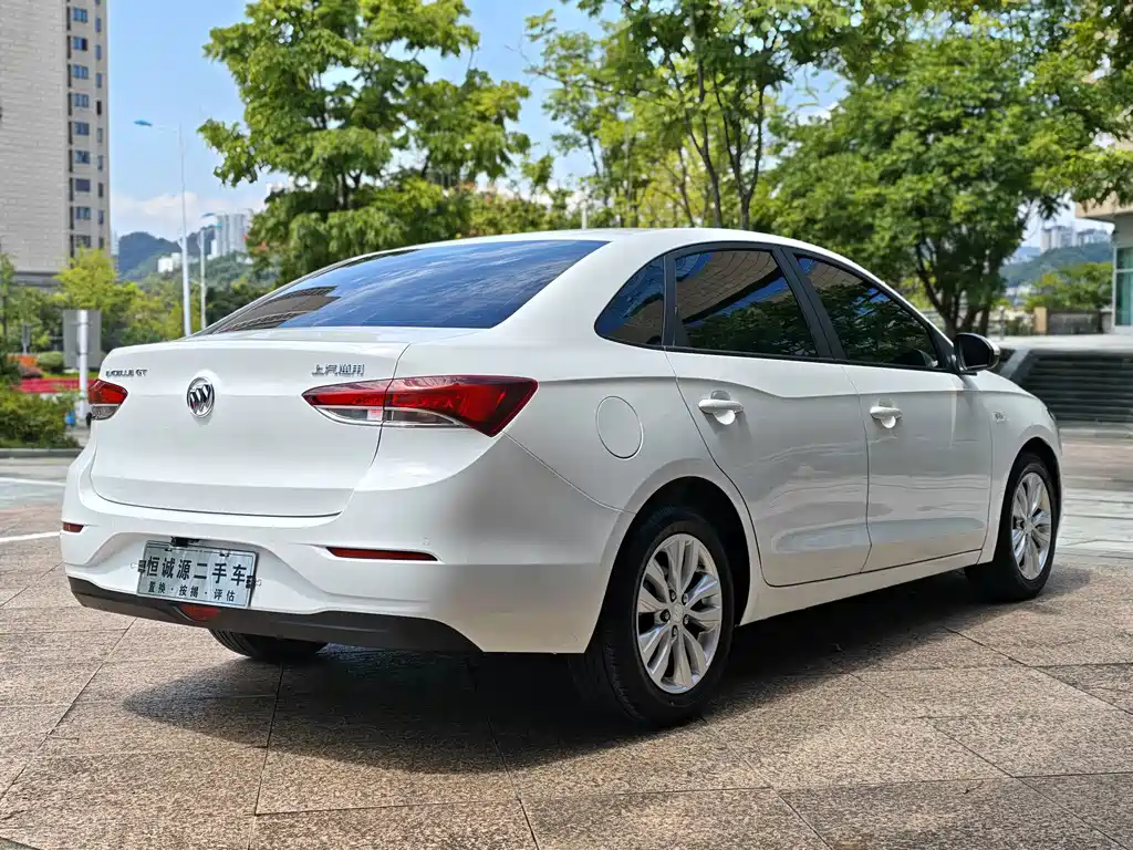 Buick Excelle — миниатюра 7