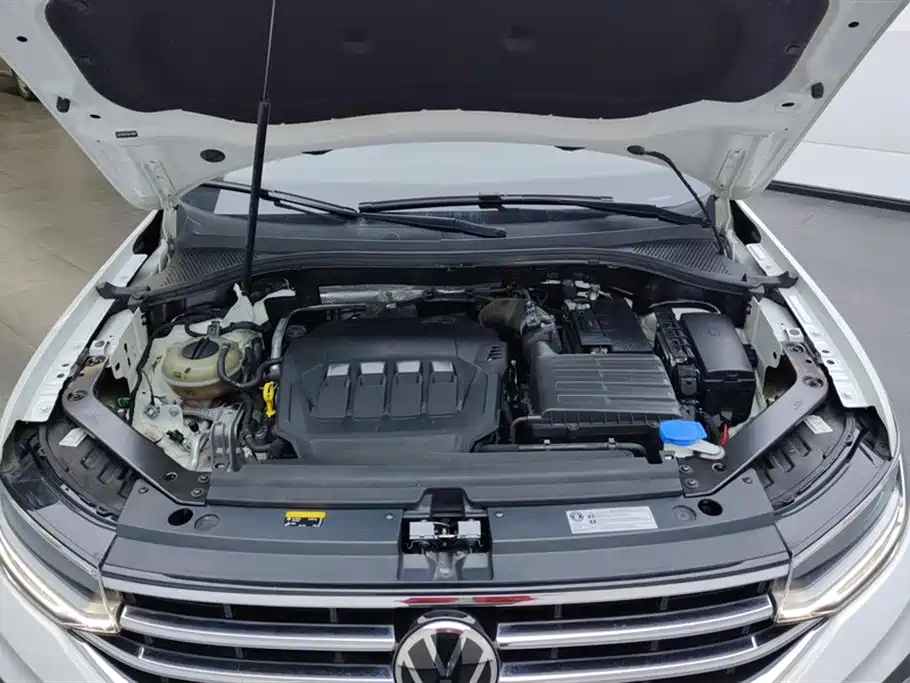 Volkswagen Tiguan L L 2023 330TSI AT Smart