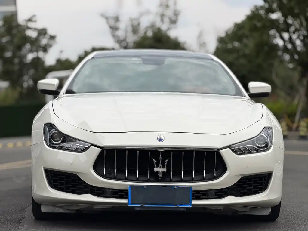 MASERATI GHIBLI