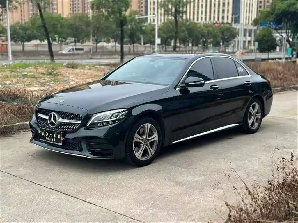 Mercedes-Benz C-Class 2020