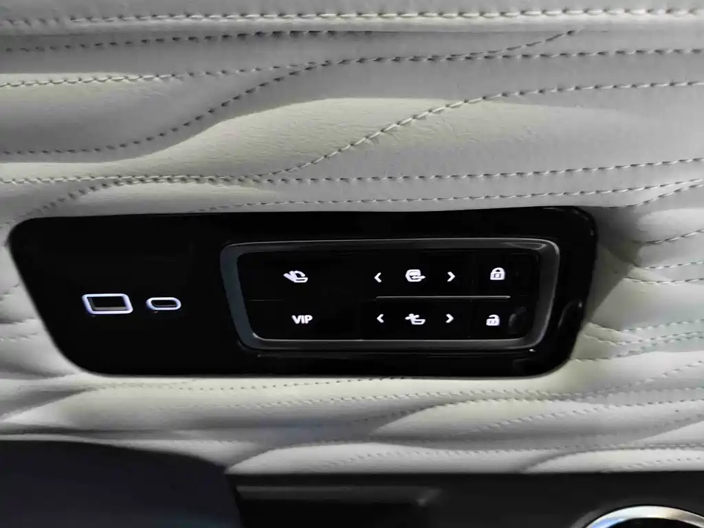 Buick Century — миниатюра 8