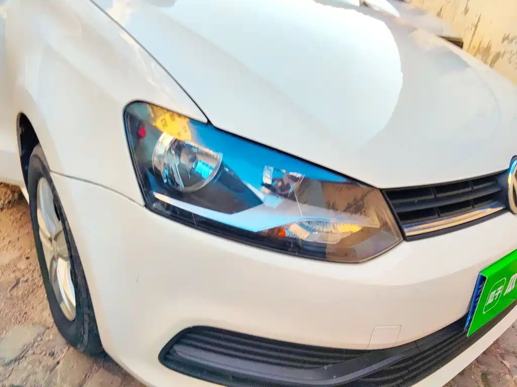 Volkswagen Polo — миниатюра 7