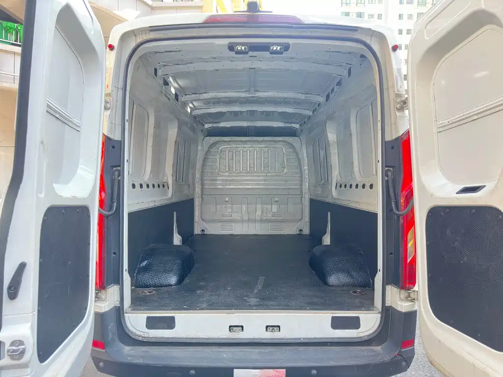 SAIC MAXUS XINTU V90