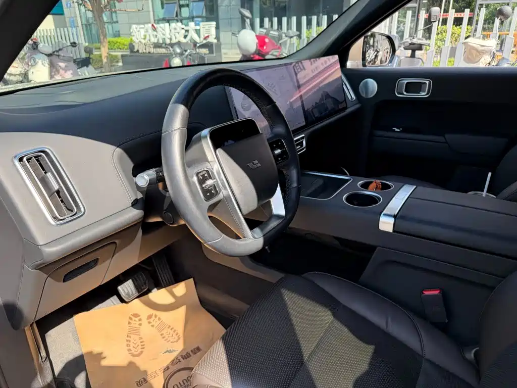 Li Auto Li L8 — миниатюра 7