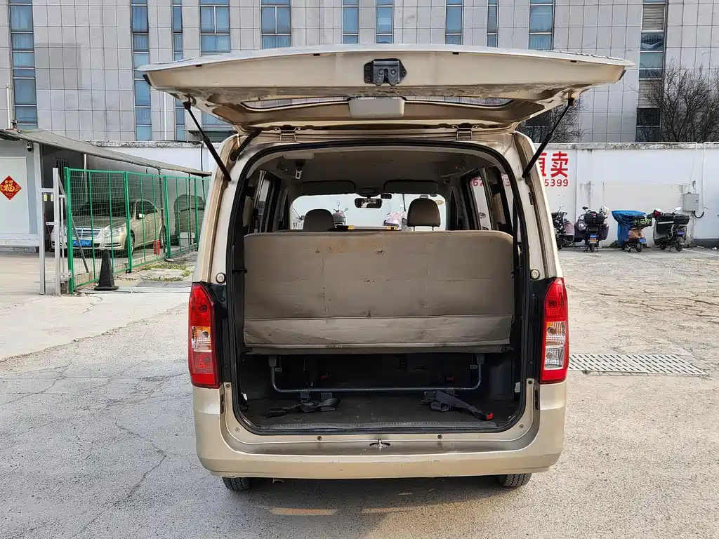 Wuling RongguangV V 2018 1.5L