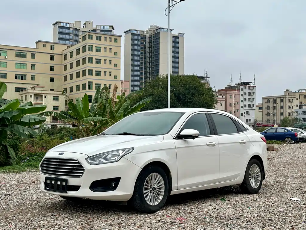 Ford Escort 2017