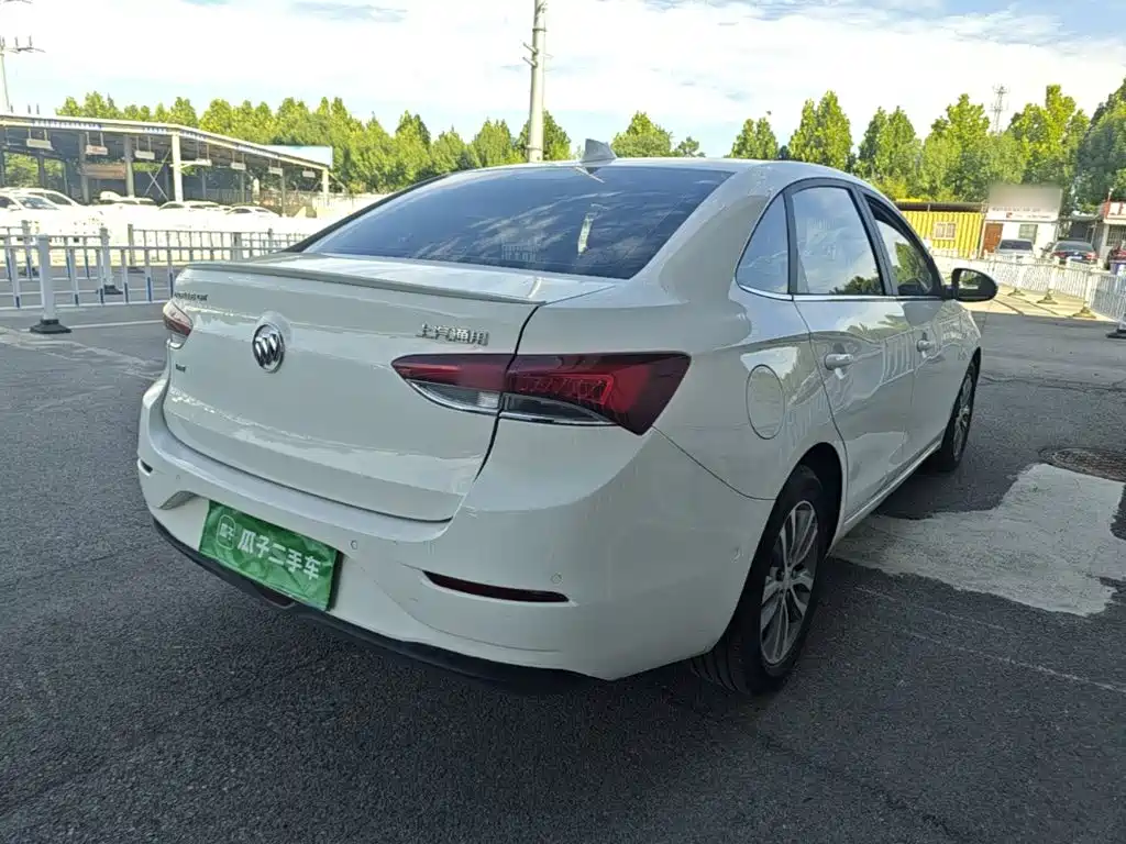Buick Excelle — миниатюра 7