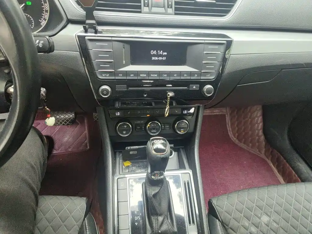 Skoda Superb — миниатюра 14