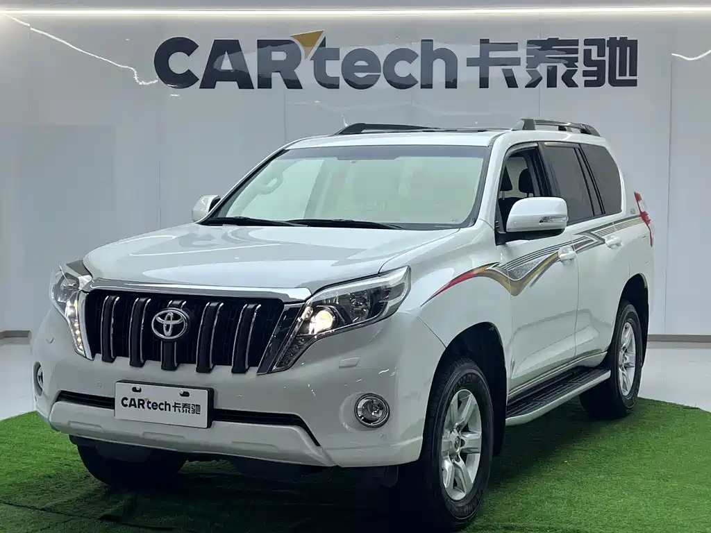 TOYOTA PRADO