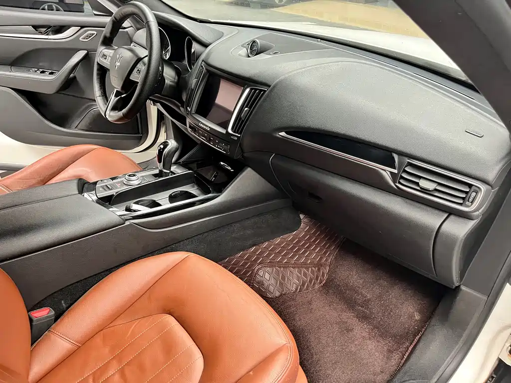 Maserati Levante — миниатюра 10