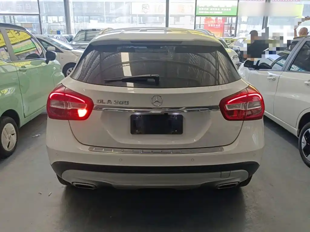 Mercedes-Benz GLA — миниатюра 6