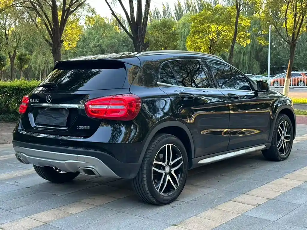 Mercedes-Benz GLA — миниатюра 6