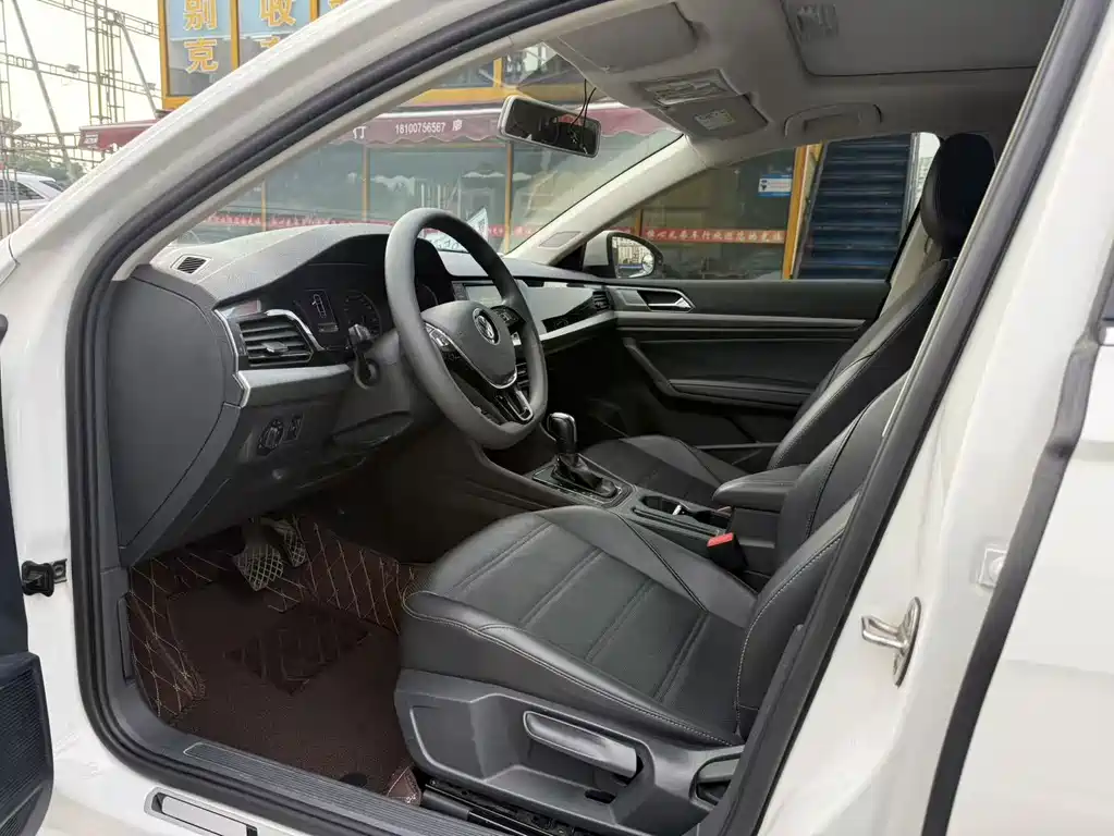 Volkswagen Lavida — миниатюра 7