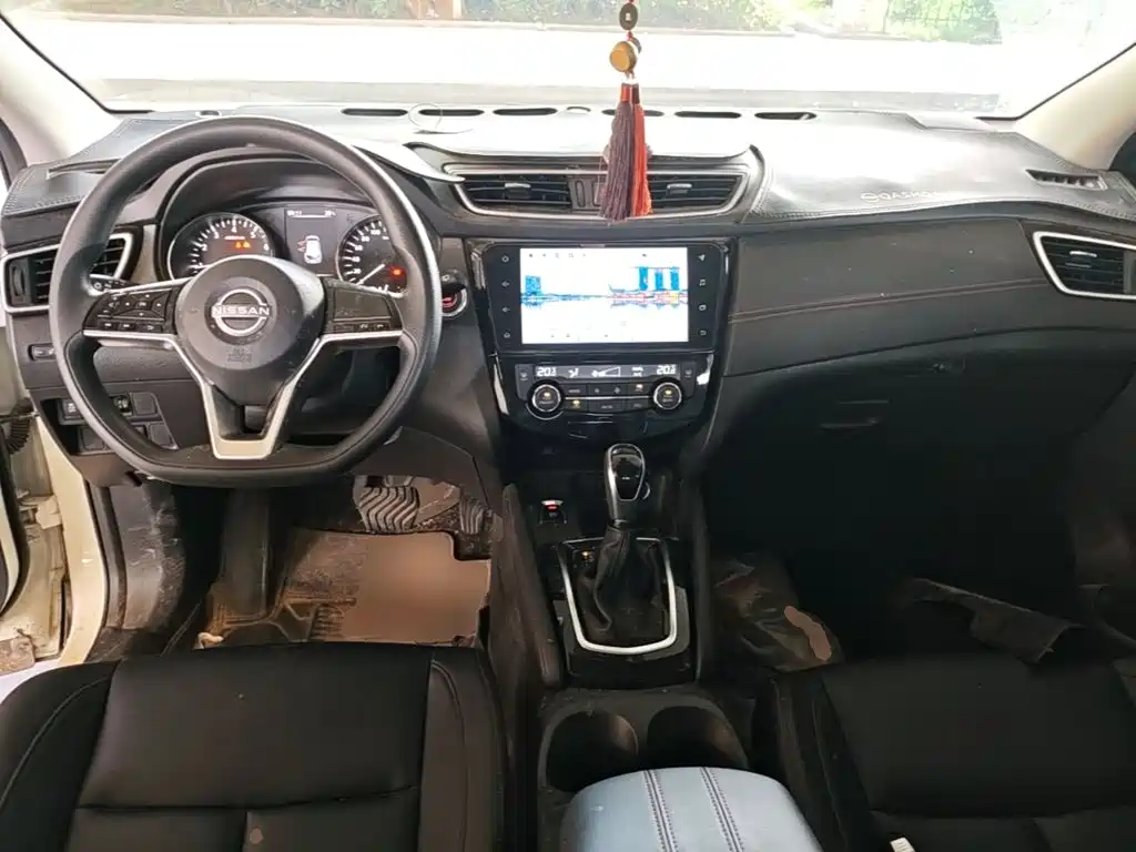 Nissan Qashqai — миниатюра 10