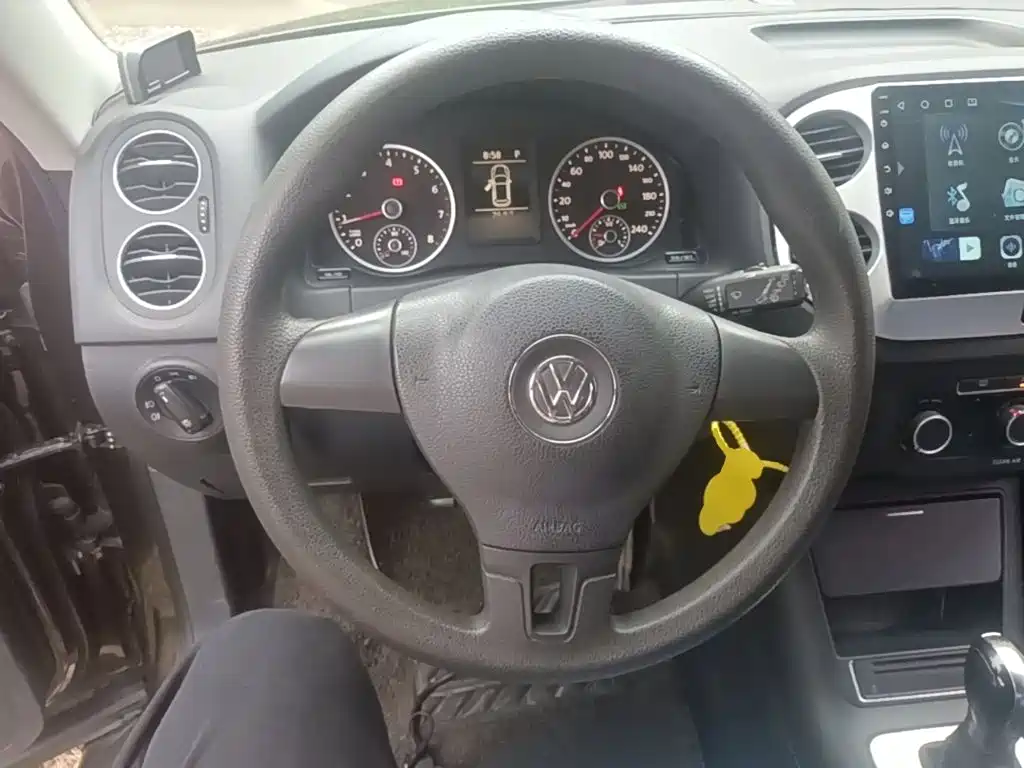 Volkswagen Tiguan — миниатюра 11