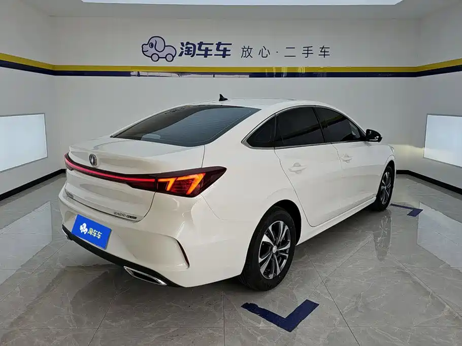 Changan Eado — миниатюра 3