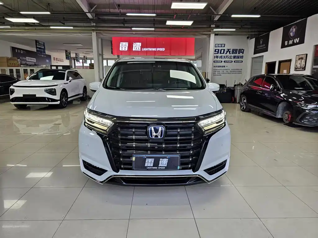 Honda Elysion — миниатюра 2