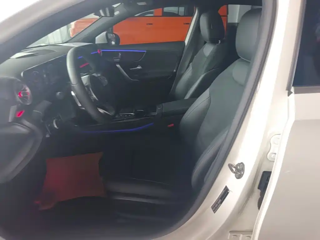 Mercedes-Benz A-Class — миниатюра 15