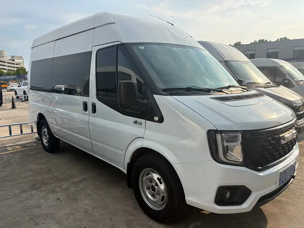 JMC JMC Fushun — миниатюра 3