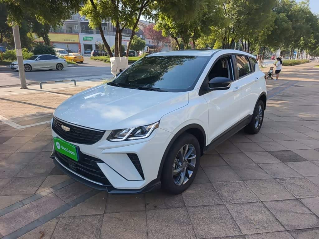 Geely Binyue 1.5 л 2025 г. Белый, пробег 10300 км