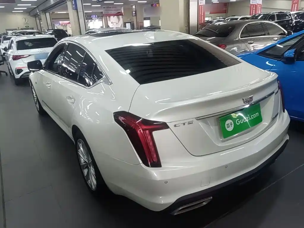 Cadillac CT5 — миниатюра 5