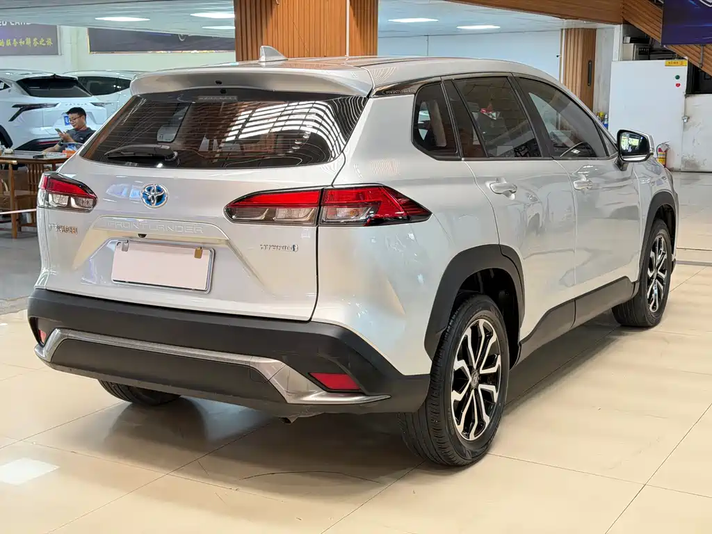 Toyota Frontlander — миниатюра 20