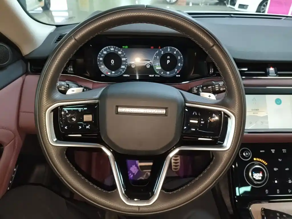 Land Rover Evoque PHEV — миниатюра 11