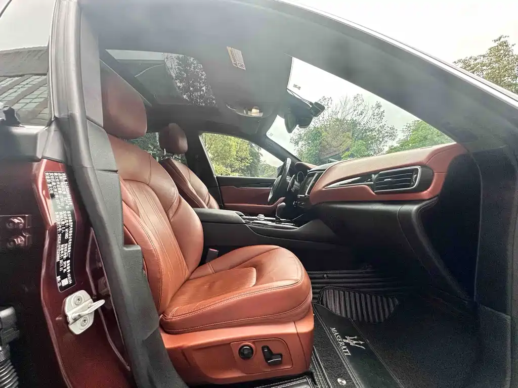 Maserati Levante — миниатюра 11